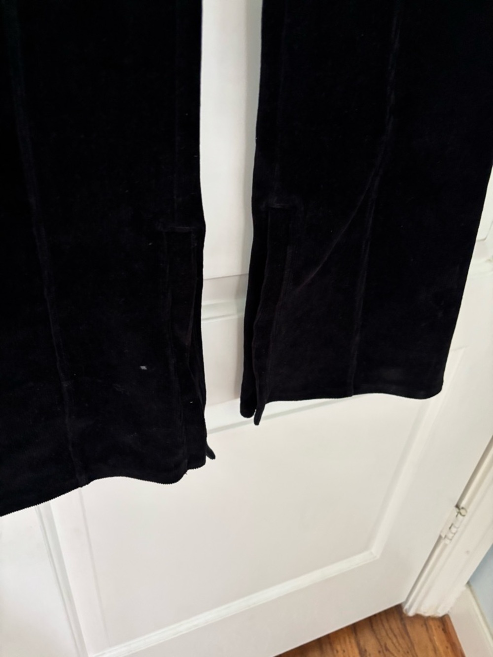 ALO Yoga Micro Corduroy High-Waist Winter Break Flare Pant - Black, SZ S - Picture 7 of 9